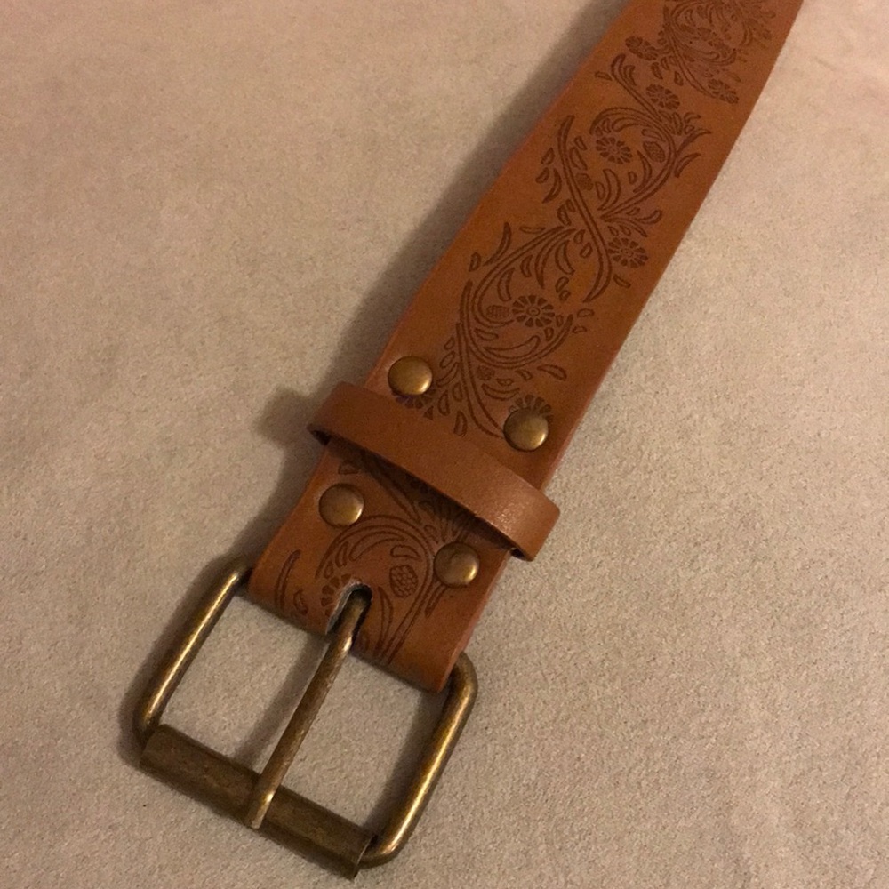 Beautiful Brown Belt with design all around